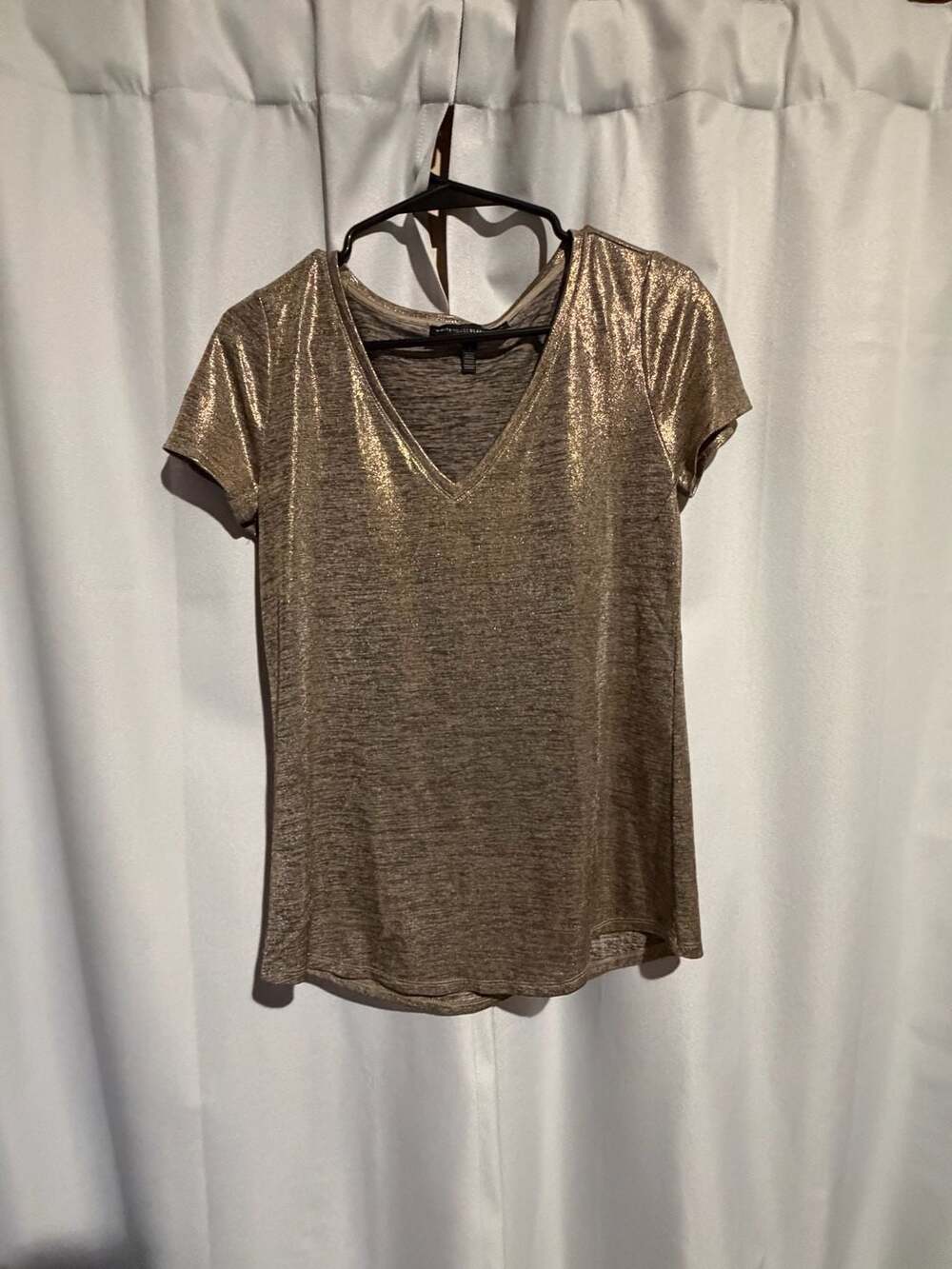 White House Black Market V-Neck T-Shirt Size S Gold Metallic